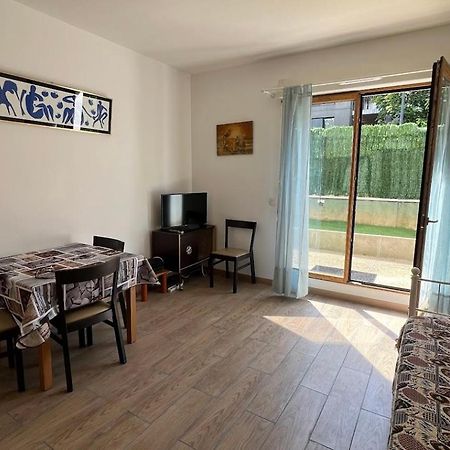Logement Entier 2 Pieces Parking 5'Metro Saint-Denis  Kültér fotó