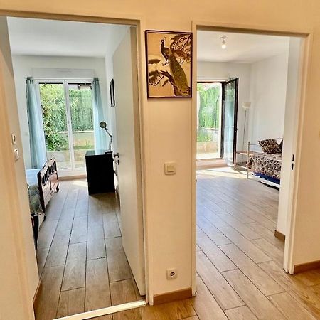 Logement Entier 2 Pieces Parking 5'Metro Saint-Denis  Kültér fotó